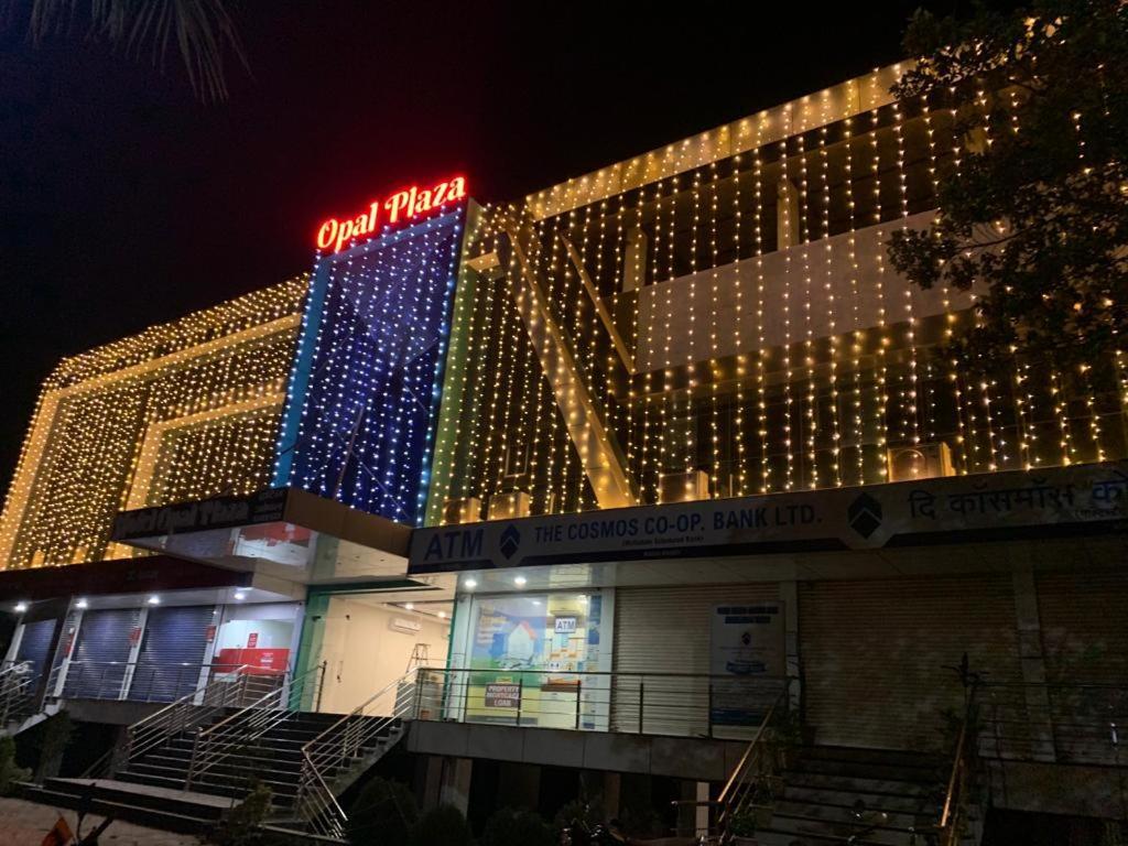 Hotel Opal Plaza Executive Waluj Buzurg Luaran gambar