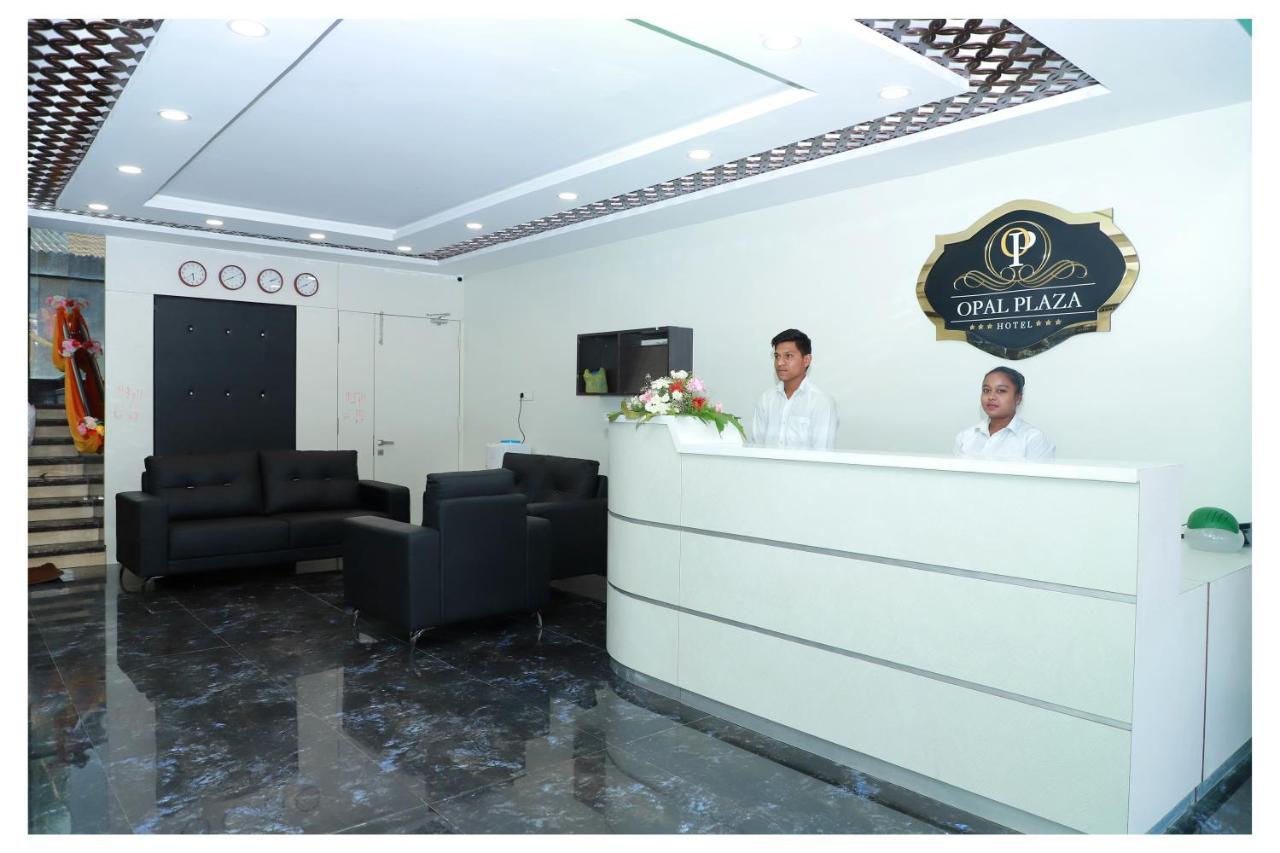 Hotel Opal Plaza Executive Waluj Buzurg Luaran gambar